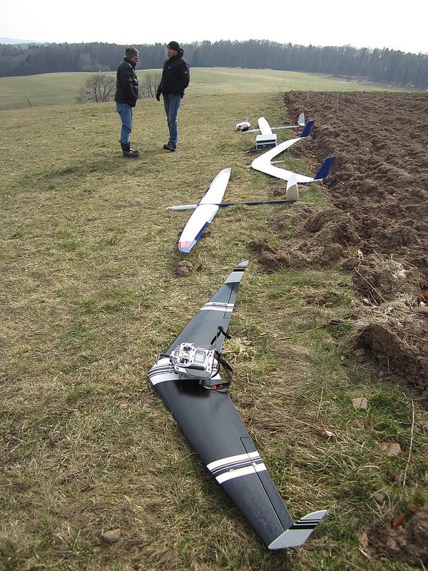 Jörg, der Hangrocker 15-Uwe und 50/50 % Gerät mit und ohne Höhenleitwerk
