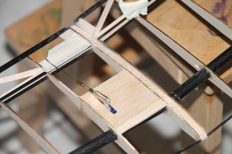 Q-Ruderverkastung und Verschliffener Flaechenverbinderkeil