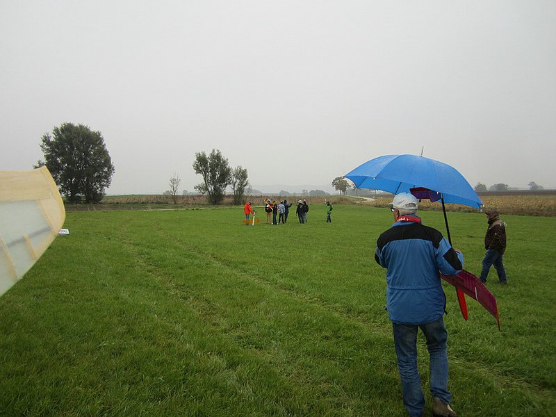 KleinIMG_5340.jpg (186.61 KiB) 13618 mal betrachtet Gert Schuster auf dem Weg zum Fly Off und zum Gesamtsieg......