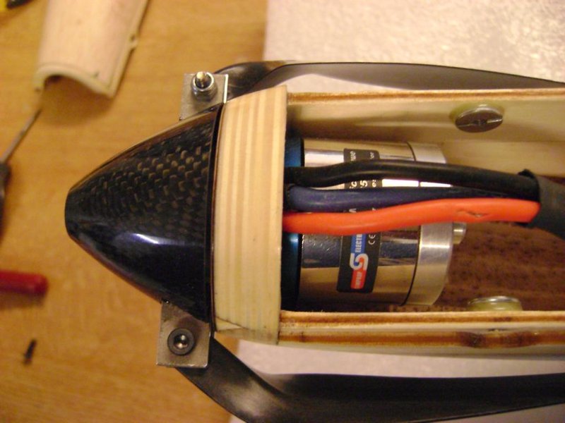 Motoreinbau hier richtig Wartungsfreundlich.