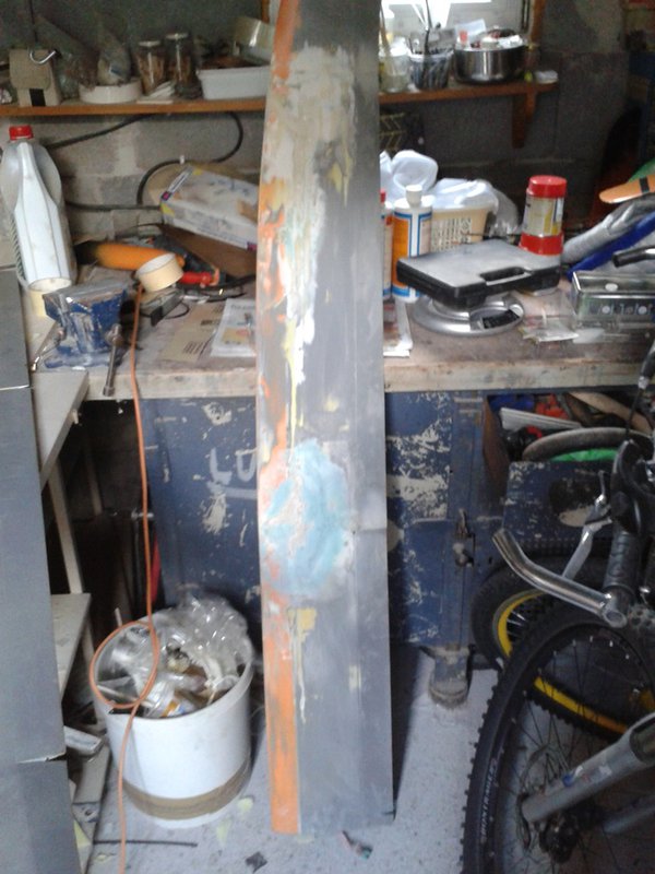 Die erste Fläche grob verschliffen...