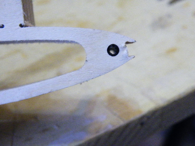 Rippe mit einschnitt