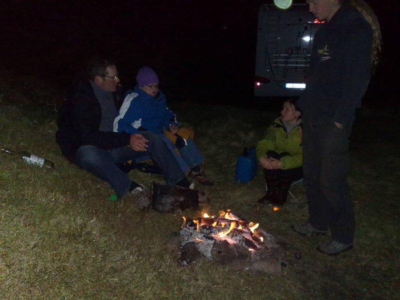 24042011445.jpg (83.45 KiB) 1500 mal betrachtet Lustiges gequatsche am Feuer!!!