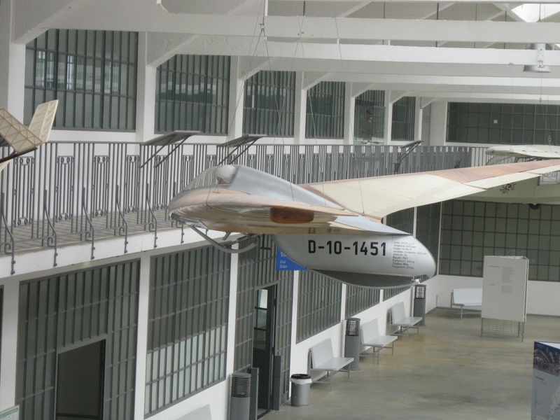 Klein110430 Flugwerft 270.jpg