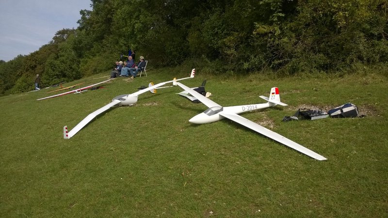 unvollstaendige Flieger gab's auch :-)