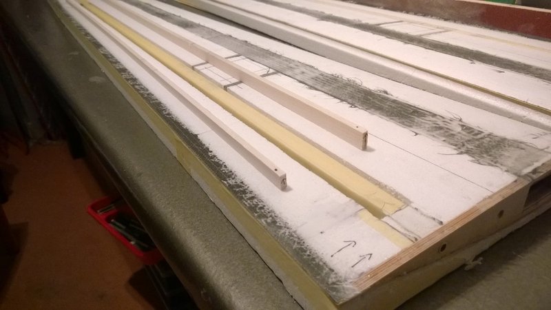 Klappenstege aus Balsa