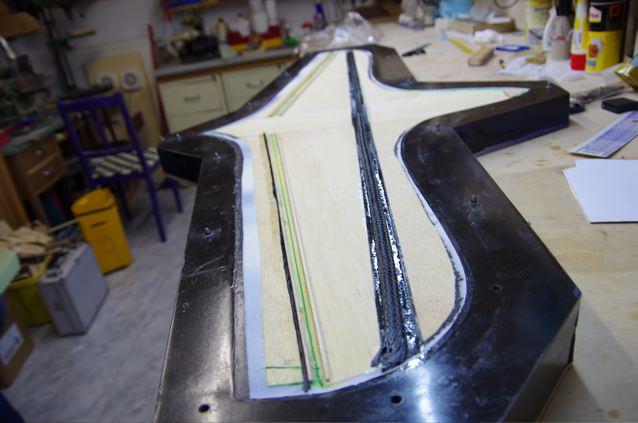 Holm- und Ruderstege sind eingebracht