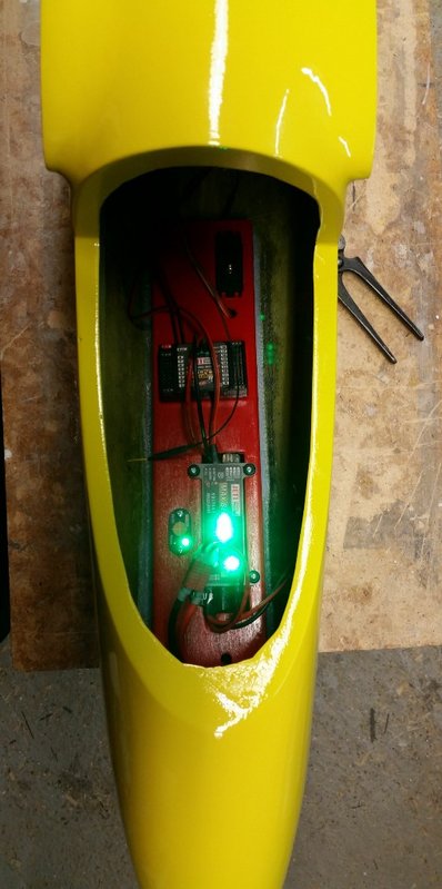 Servobrett bestückt und bestromt