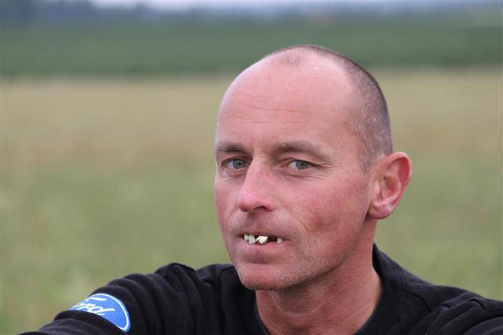 Ivan alias Rainer alias Kaltebewegung alis Mähmüd gefällt das gar nicht - er hat übrigens nen neuen Zahnarzt