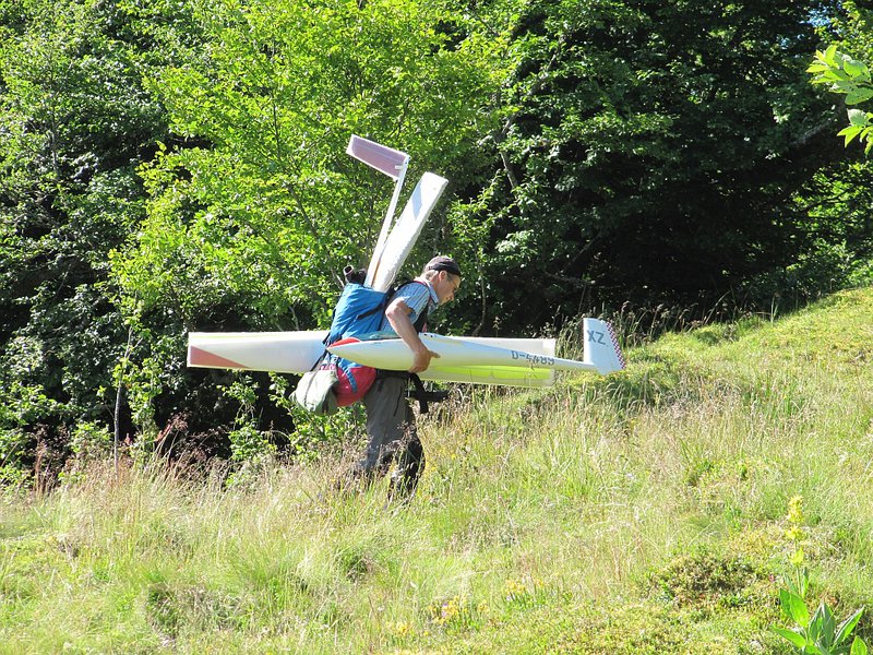 Johannes frühmorgens um 10:00Uhr auf dem Weg ganz nach oben...