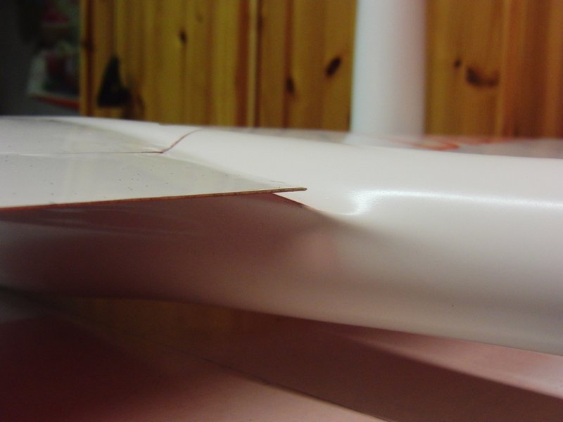 031.jpg (339.84 KiB) 7310 mal betrachtet ....dann siehts am Rumpf so aus