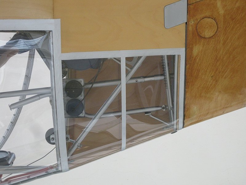 Klein110430 Flugwerft 015.jpg