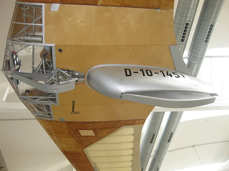 Klein110430 Flugwerft 453.jpg