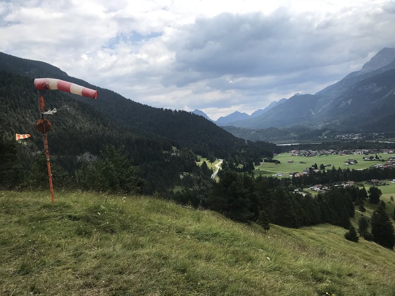 Starker Wind von hinten