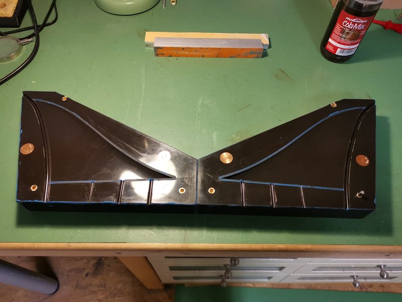 Miniray Leitwerk.jpg