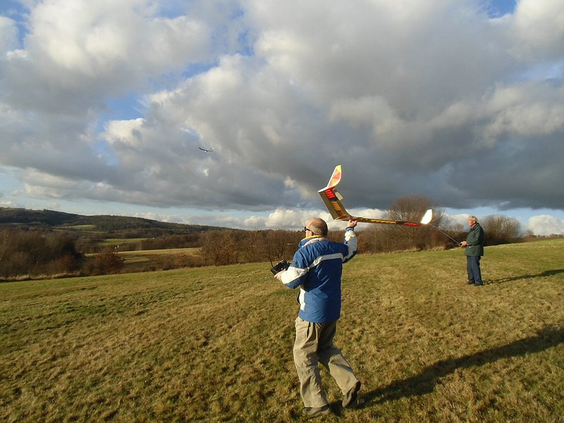 KleinCIMG0783.jpg (194.38 KiB) 3311 mal betrachtet Start und .....