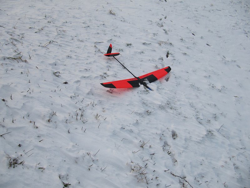 IMG_4709b.jpg (558.6 KiB) 4114 mal betrachtet Erstlandung zum Bleirausnehmen