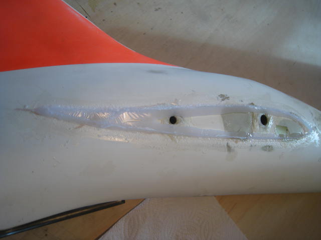 Hinten raus breitere Wülste. Knapp am Torsionsröhrchen vorbei...