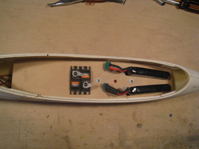 Probesitzen im Rumpf, Blei hat vorne noch Platz.