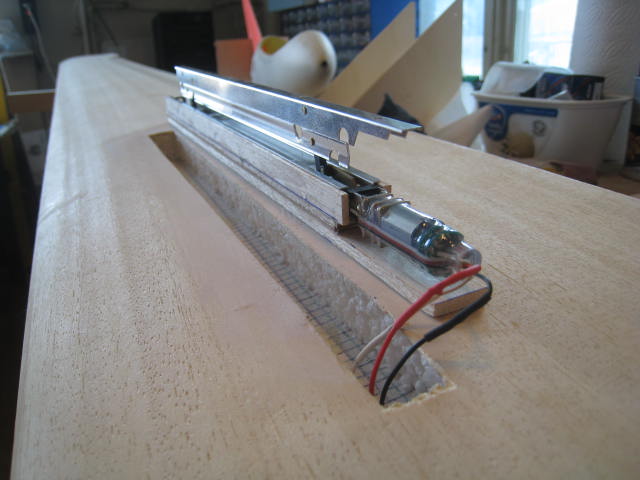 Ausprobieren - funktioniert. Beide! Puuuh...