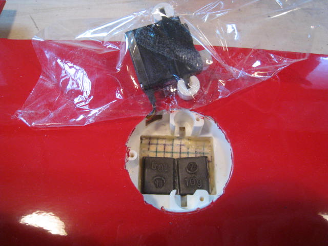 Glück gehabt, noch Platz im Servoausschnitt!