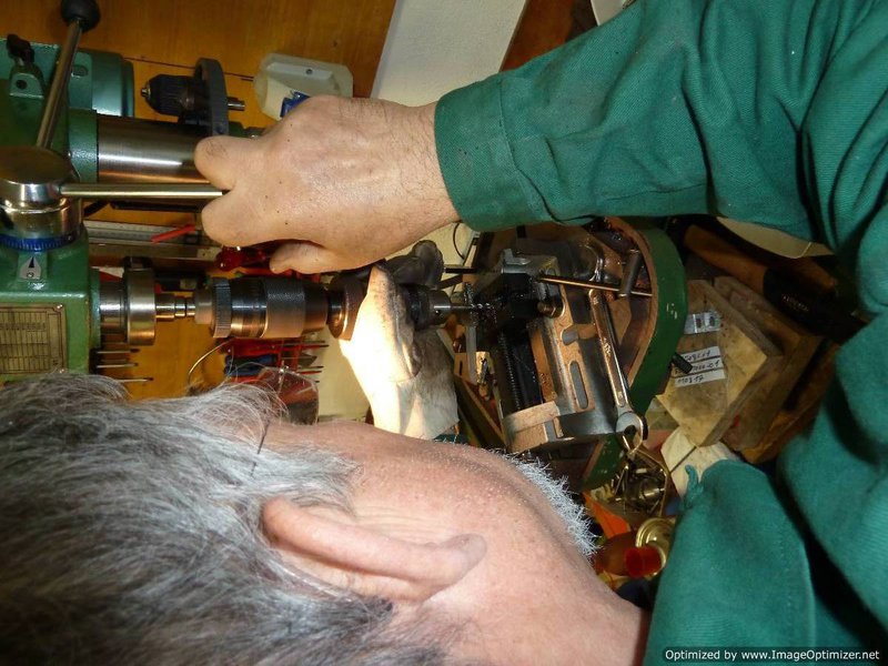 P1020773-Optimized.JPG (137.31 KiB) 4690 mal betrachtet Gewindeschneiden der Nutensteine