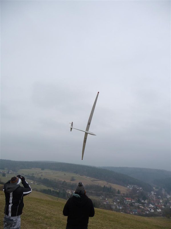In der Wende gehts nur über Horizont sonst wird aus der Tragfläche ein Pflug
