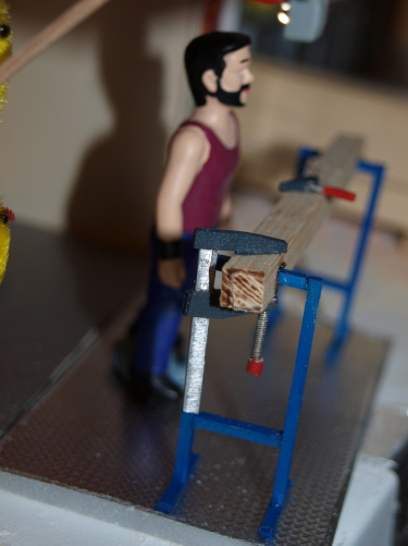 elmar der elch und nägelschlagen 005.JPG