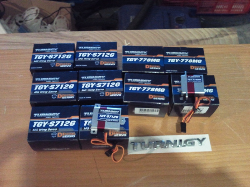 Servos.jpg