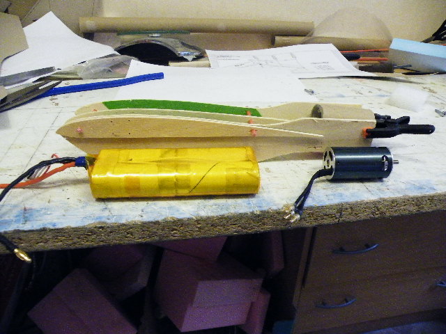 Rumpf mit Komponenten