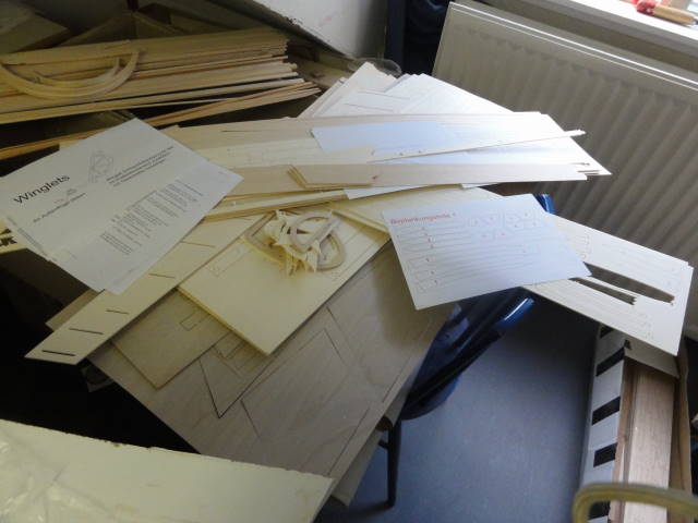 im hintergrund sind die Teilen von Pitts (Leitwerker!) zu sehen