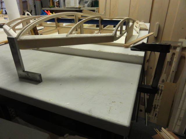 mit Leimtang fest am Baubrett