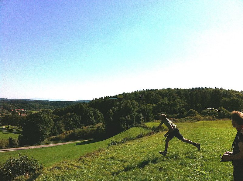 Jens startet den FS4 von Andreas mit viel schmackes