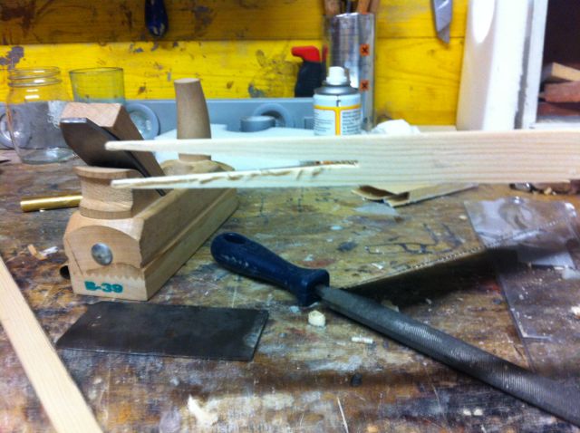 Holmsteg auslaufend in Schwalbenschwanz