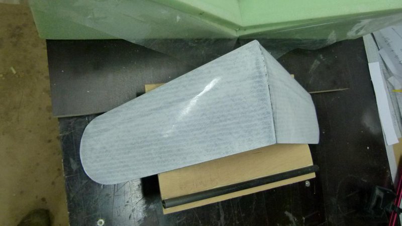 86gr!   Und hier sieht man das die Kohle durchs Weiß durchdrückt  , das kommt davon wenn man nicht geduldig genug ist .